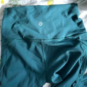 Lululemon Rhythm High Times Side Mesh Tight size 4 in Emerald Green